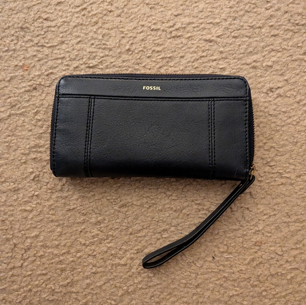 Fossil Black Leather Wristlet Wallet